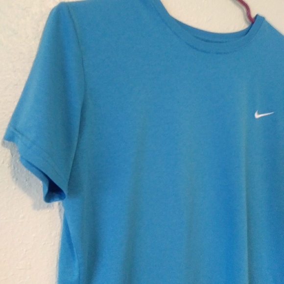 Nike Fit Dry T-Shirt - Picture 6 of 8